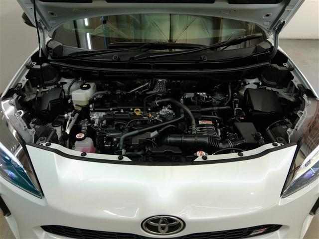 ヤリスクロス ハイブリッド　ＧＲスポーツ　ハイブリッド　ワンオーナー　安全装備　衝突被害軽減システム　横滑り防止機能　ＡＢＳ　エアバッグ　オートクルーズコントロール　盗難防止装置　ナビ　バックカメラ　ＥＴＣ　ミュージックプレイヤー接続可（8枚目）