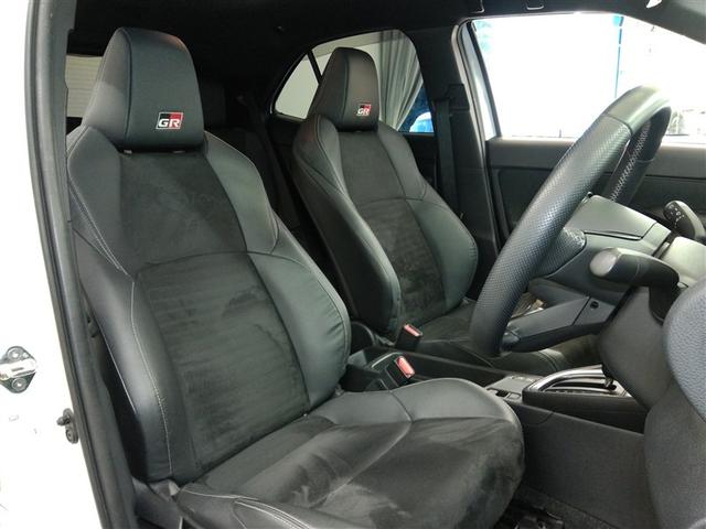 ヤリスクロス ハイブリッド　ＧＲスポーツ　ハイブリッド　ワンオーナー　安全装備　衝突被害軽減システム　横滑り防止機能　ＡＢＳ　エアバッグ　オートクルーズコントロール　盗難防止装置　ナビ　バックカメラ　ＥＴＣ　ミュージックプレイヤー接続可（11枚目）