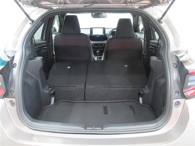 ヤリス Ｇ　ワンオーナー　安全装備　衝突被害軽減システム　横滑り防止機能　ＡＢＳ　エアバッグ　盗難防止装置　ナビ　バックカメラ　ＥＴＣ　ドラレコ　ミュージックプレイヤー接続可　スマートキー　キーレス　フル装備（11枚目）