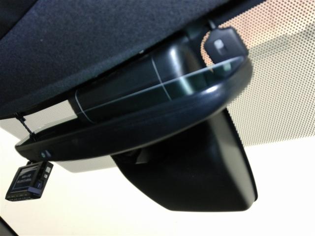 カローラクロス ハイブリッド　Ｚ　ハイブリッド　ワンオーナー　サンルーフ　ハーフレザー　電動シート　安全装備　衝突被害軽減システム　横滑り防止機能　ＡＢＳ　エアバッグ　オートクルーズコントロール　盗難防止装置　バックカメラ　ＥＴＣ（24枚目）