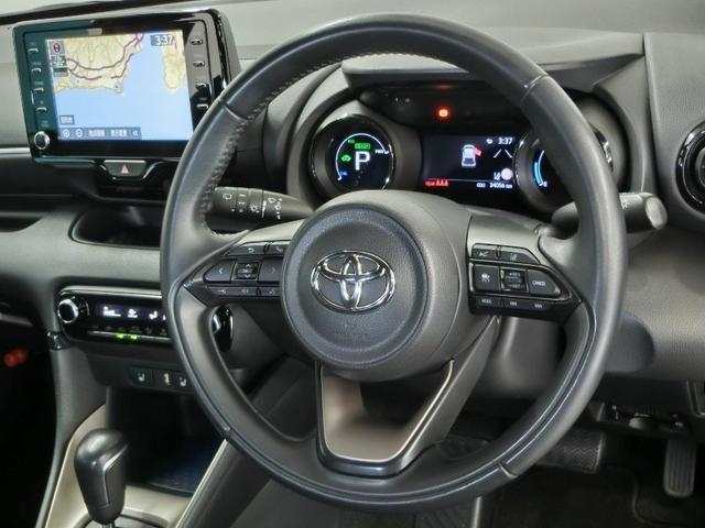 �X�C�b�`�ނ̔z�u�܂ōl����ꂽ�C���X�g�������g�p�l���A�X�b�L���Ƃ����f�U�C���ł��B