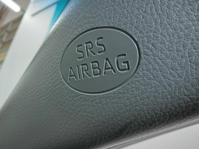 �J�[�e���V�[���h�G�A�o�b�O����������Ă��܂��B