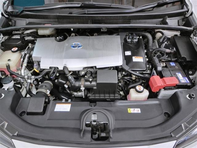 プリウス Ｓ　ハイブリッド　安全装備　衝突被害軽減システム　横滑り防止機能　ＡＢＳ　エアバッグ　オートクルーズコントロール　盗難防止装置　バックカメラ　ＥＴＣ　ドラレコ　ミュージックプレイヤー接続可　ＣＤ　キーレス（9枚目）