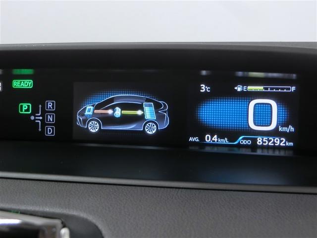 プリウス Ｓ　ハイブリッド　安全装備　衝突被害軽減システム　横滑り防止機能　ＡＢＳ　エアバッグ　オートクルーズコントロール　盗難防止装置　バックカメラ　ＥＴＣ　ドラレコ　ミュージックプレイヤー接続可　ＣＤ　キーレス（13枚目）