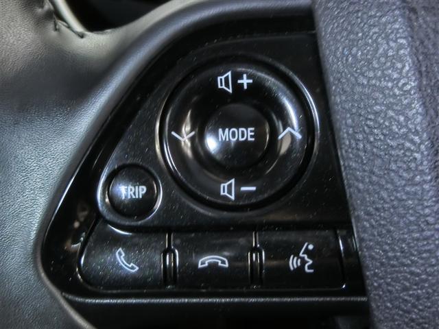 プリウス Ｓ　ハイブリッド　安全装備　衝突被害軽減システム　横滑り防止機能　ＡＢＳ　エアバッグ　オートクルーズコントロール　盗難防止装置　バックカメラ　ＥＴＣ　ドラレコ　ミュージックプレイヤー接続可　ＣＤ　キーレス（17枚目）