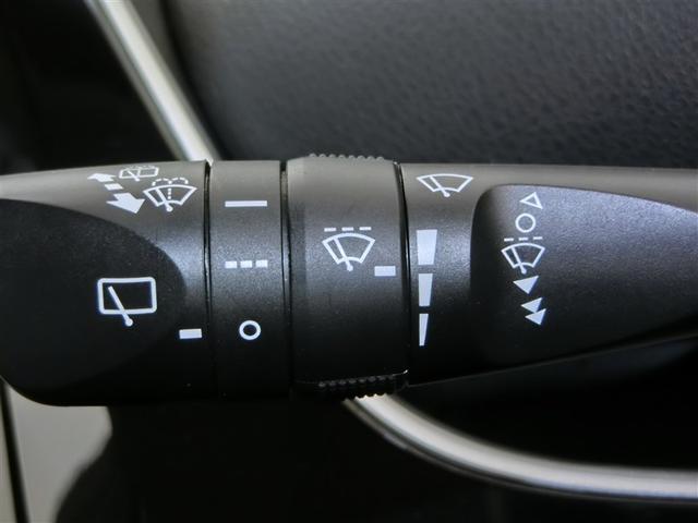 プリウス Ｓ　ハイブリッド　安全装備　衝突被害軽減システム　横滑り防止機能　ＡＢＳ　エアバッグ　オートクルーズコントロール　盗難防止装置　バックカメラ　ＥＴＣ　ドラレコ　ミュージックプレイヤー接続可　ＣＤ　キーレス（19枚目）