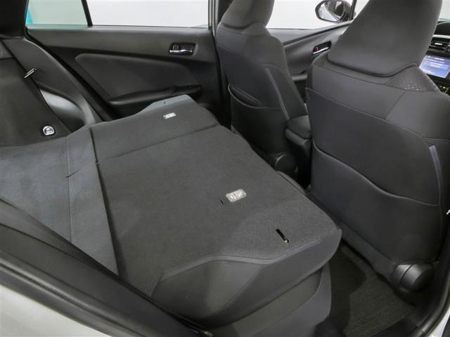 プリウス Ｓ　ハイブリッド　安全装備　衝突被害軽減システム　横滑り防止機能　ＡＢＳ　エアバッグ　オートクルーズコントロール　盗難防止装置　バックカメラ　ＥＴＣ　ドラレコ　ミュージックプレイヤー接続可　ＣＤ　キーレス（36枚目）