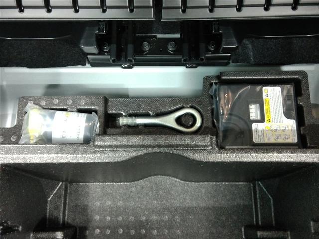 ムーヴキャンバス ストライプスＧ　安全装備　衝突被害軽減システム　横滑り防止機能　ＡＢＳ　エアバッグ　盗難防止装置　アイドリングストップ　バックカメラ　ミュージックプレイヤー接続可　スマートキー　キーレス　フル装備　両側電動スライド（20枚目）