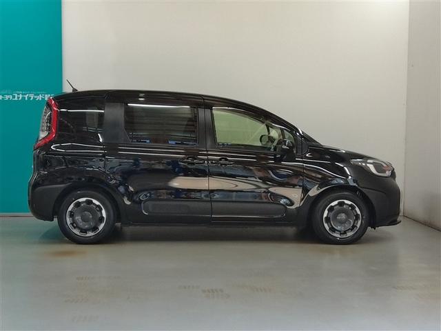 シエンタ ハイブリッドＺ　ハイブリッド　ワンオーナー　安全装備　衝突被害軽減システム　横滑り防止機能　ＡＢＳ　エアバッグ　オートクルーズコントロール　盗難防止装置　ＴＶ　バックカメラ　ＥＴＣ　ミュージックプレイヤー接続可（3枚目）