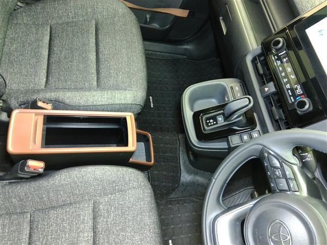 シエンタ ハイブリッドＺ　ハイブリッド　ワンオーナー　安全装備　衝突被害軽減システム　横滑り防止機能　ＡＢＳ　エアバッグ　オートクルーズコントロール　盗難防止装置　ＴＶ　バックカメラ　ＥＴＣ　ミュージックプレイヤー接続可（12枚目）