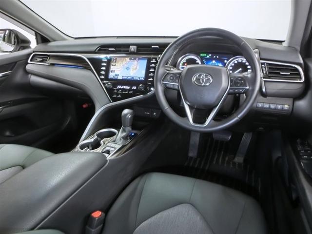 �X�C�b�`�ނ̔z�u�܂ōl����ꂽ�C���X�g�������g�p�l���A�X�b�L���Ƃ����f�U�C���ł��B