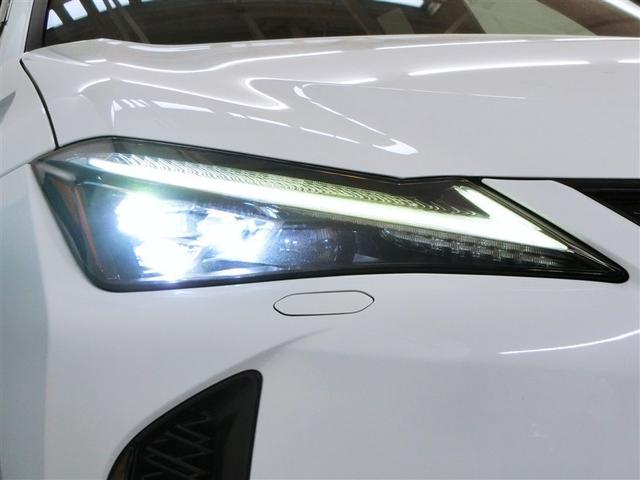 ＵＸ ＵＸ２００　Ｆスポーツ　ワンオーナー　サンルーフ　電動シート　安全装備　衝突被害軽減システム　横滑り防止機能　ＡＢＳ　エアバッグ　オートクルーズコントロール　盗難防止装置　アイドリングストップ　バックカメラ　ＥＴＣ　ドラレコ（5枚目）