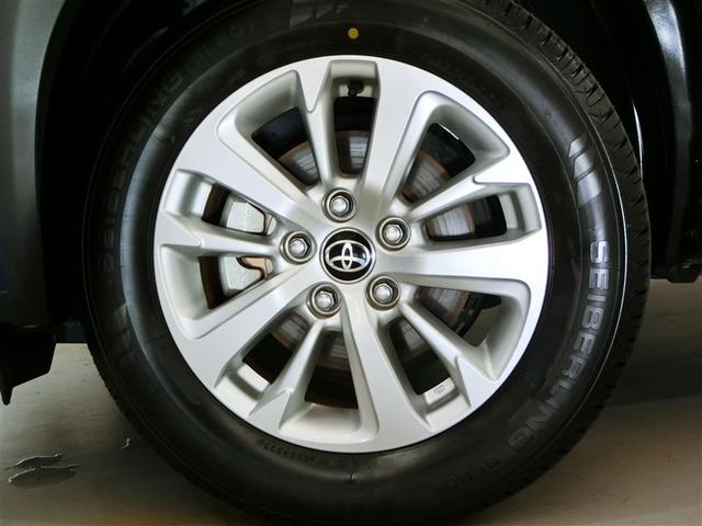 車のデザインにマッチした純正アルミホイール