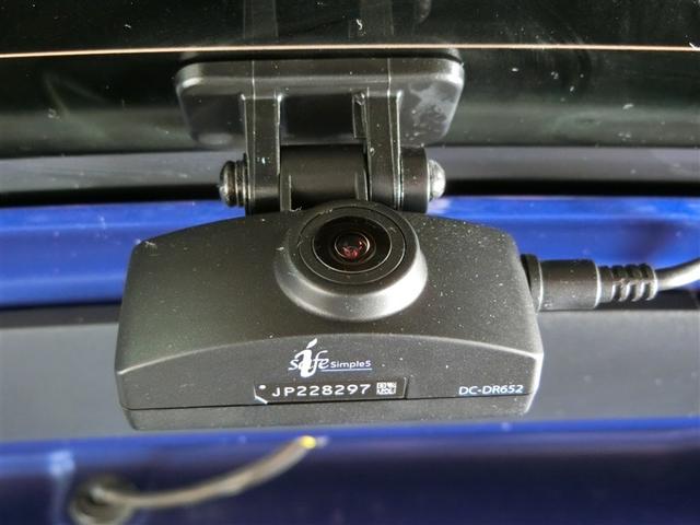 後ろにもドライブレコーダーがついています。