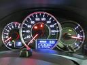 とても見やすいメーターです。夜間時はラグジュアリーな気分にさせてくれる照明が魅力ですので、夜のドライブも楽しみになりますよ♪