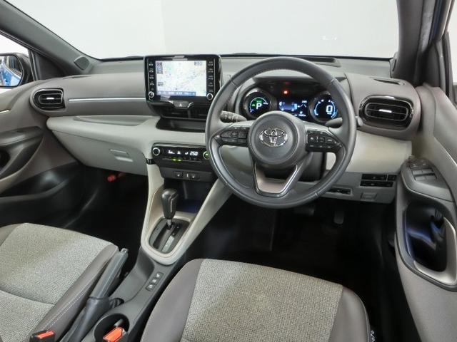 ヤリス ハイブリッドＺ　ハイブリッド　ワンオーナー　展示・試乗車　安全装備　衝突被害軽減システム　横滑り防止機能　ＡＢＳ　エアバッグ　オートクルーズコントロール　盗難防止装置　ナビ　バックカメラ　ＥＴＣ　ドラレコ　キーレス（20枚目）