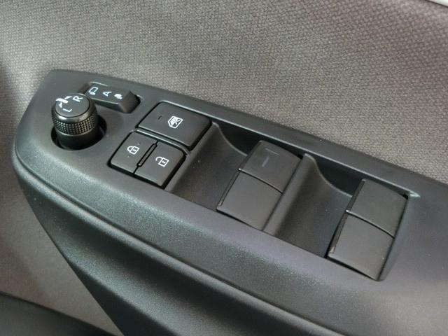 ヤリス ハイブリッドＺ　ハイブリッド　ワンオーナー　展示・試乗車　安全装備　衝突被害軽減システム　横滑り防止機能　ＡＢＳ　エアバッグ　オートクルーズコントロール　盗難防止装置　ナビ　バックカメラ　ＥＴＣ　ドラレコ　キーレス（33枚目）