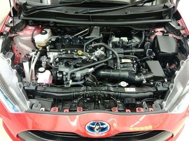 ヤリス ハイブリッドＺ　ハイブリッド　ワンオーナー　展示・試乗車　安全装備　衝突被害軽減システム　横滑り防止機能　ＡＢＳ　エアバッグ　オートクルーズコントロール　盗難防止装置　バックカメラ　ＥＴＣ　ドラレコ　スマートキー（9枚目）