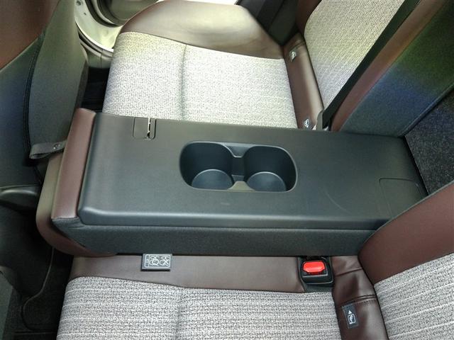 ヤリスクロス ハイブリッドZ ワンオーナー 電動シート 安全装備 衝突被害軽減システム 横滑り防止機能 ABS エアバッグ オートクルーズコントロール 盗難防止装置 バックカメラ ETC ドラレコ ミュージックプレイヤー接続可(19枚目)