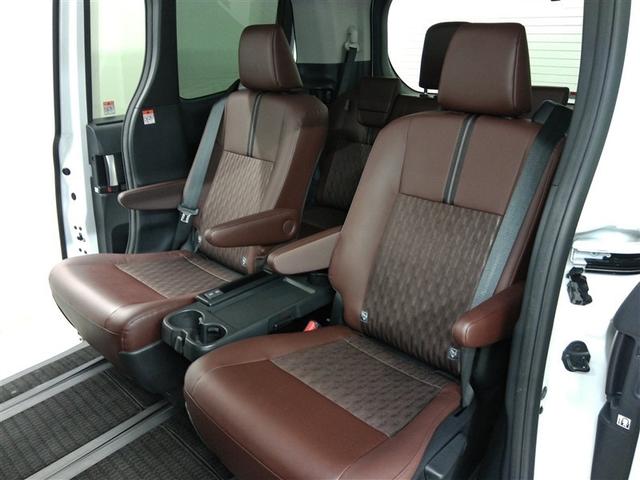 ノア ハイブリッドＺ　ハイブリッド　ワンオーナー　安全装備　衝突被害軽減システム　横滑り防止機能　ＡＢＳ　エアバッグ　オートクルーズコントロール　盗難防止装置　バックカメラ　後席モニター　ＥＴＣ　ドラレコ　ＣＤ　キーレス（16枚目）