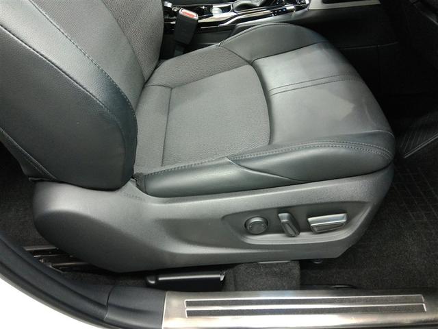 カローラクロス Ｚ　ワンオーナー　ハーフレザー　電動シート　安全装備　衝突被害軽減システム　横滑り防止機能　ＡＢＳ　エアバッグ　オートクルーズコントロール　盗難防止装置　バックカメラ　ＥＴＣ　ドラレコ　スマートキー（13枚目）