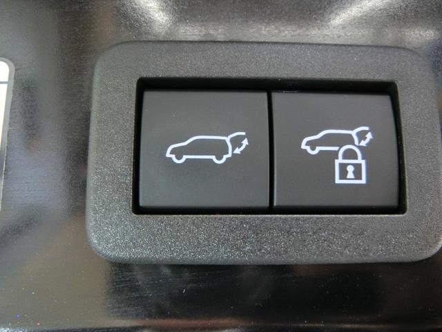 カローラクロス ハイブリッド　ハイブリッド　ワンオーナー　ハーフレザー　電動シート　安全装備　衝突被害軽減システム　横滑り防止機能　ＡＢＳ　エアバッグ　オートクルーズコントロール　盗難防止装置　バックカメラ　ＥＴＣ　ドラレコ（19枚目）