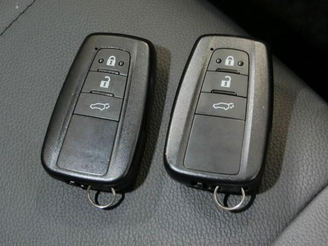 カローラクロス ハイブリッド　ハイブリッド　ワンオーナー　ハーフレザー　電動シート　安全装備　衝突被害軽減システム　横滑り防止機能　ＡＢＳ　エアバッグ　オートクルーズコントロール　盗難防止装置　バックカメラ　ＥＴＣ　ドラレコ（33枚目）