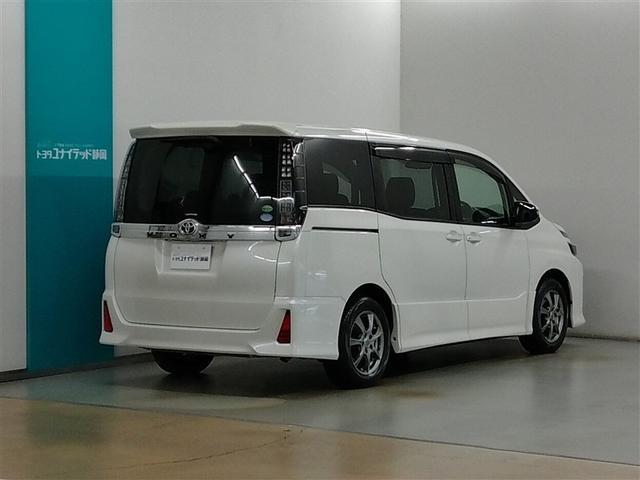 ヴォクシー ＺＳ　ワンオーナー　横滑り防止機能　ＡＢＳ　エアバッグ　盗難防止装置　アイドリングストップ　バックカメラ　後席モニター　ＥＴＣ　ミュージックプレイヤー接続可　ＣＤ　スマートキー　キーレス　フル装備　オートマ（2枚目）