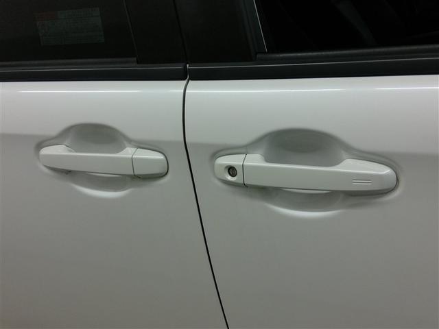 ヴォクシー ＺＳ　ワンオーナー　横滑り防止機能　ＡＢＳ　エアバッグ　盗難防止装置　アイドリングストップ　バックカメラ　後席モニター　ＥＴＣ　ミュージックプレイヤー接続可　ＣＤ　スマートキー　キーレス　フル装備　オートマ（7枚目）