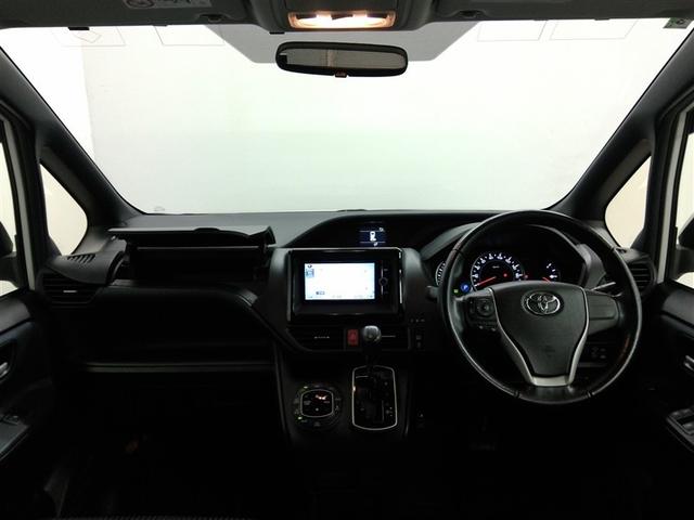 ヴォクシー ＺＳ　ワンオーナー　横滑り防止機能　ＡＢＳ　エアバッグ　盗難防止装置　アイドリングストップ　バックカメラ　後席モニター　ＥＴＣ　ミュージックプレイヤー接続可　ＣＤ　スマートキー　キーレス　フル装備　オートマ（23枚目）