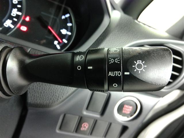 ヴォクシー ＺＳ　ワンオーナー　横滑り防止機能　ＡＢＳ　エアバッグ　盗難防止装置　アイドリングストップ　バックカメラ　後席モニター　ＥＴＣ　ミュージックプレイヤー接続可　ＣＤ　スマートキー　キーレス　フル装備　オートマ（32枚目）