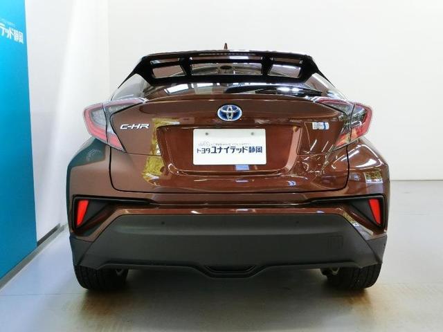 Ｃ－ＨＲ Ｇ　ハイブリッド　ワンオーナー　ハーフレザー　安全装備　衝突被害軽減システム　横滑り防止機能　ＡＢＳ　エアバッグ　オートクルーズコントロール　盗難防止装置　バックカメラ　ＥＴＣ　ＣＤ　スマートキー（6枚目）