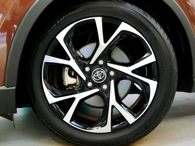 Ｃ－ＨＲ Ｇ　ハイブリッド　ワンオーナー　ハーフレザー　安全装備　衝突被害軽減システム　横滑り防止機能　ＡＢＳ　エアバッグ　オートクルーズコントロール　盗難防止装置　バックカメラ　ＥＴＣ　ＣＤ　スマートキー（8枚目）