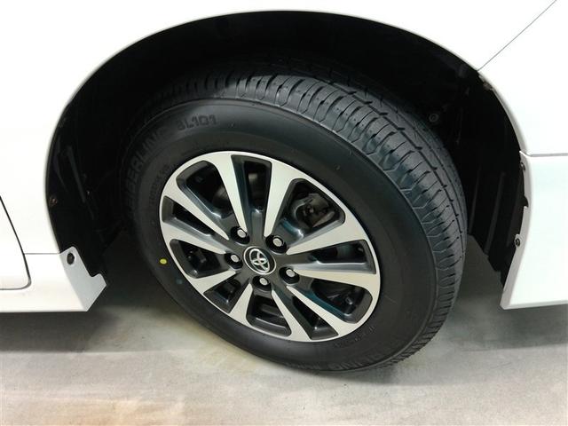 エスクァイア ハイブリッドGi ハイブリッド ワンオーナー 衝突被害軽減システム 横滑り防止機能 ABS エアバッグ オートクルーズコントロール 盗難防止装置 バックカメラ 後席モニター ETC ミュージックプレイヤー接続可 CD(10枚目)