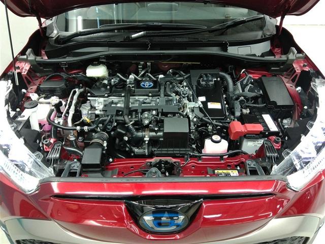 カローラクロス ハイブリッド　Ｚ　ハイブリッド　ワンオーナー　展示・試乗車　ハーフレザー　電動シート　安全装備　衝突被害軽減システム　横滑り防止機能　ＡＢＳ　エアバッグ　オートクルーズコントロール　盗難防止装置　ナビ　バックカメラ（7枚目）