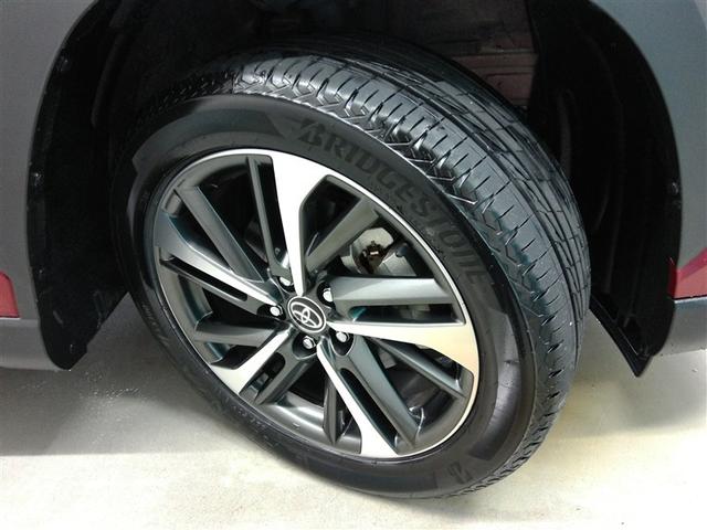 カローラクロス ハイブリッド　Ｚ　ハイブリッド　ワンオーナー　展示・試乗車　ハーフレザー　電動シート　安全装備　衝突被害軽減システム　横滑り防止機能　ＡＢＳ　エアバッグ　オートクルーズコントロール　盗難防止装置　ナビ　バックカメラ（9枚目）