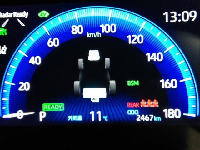 カローラクロス ハイブリッド　Ｚ　ハイブリッド　ワンオーナー　展示・試乗車　ハーフレザー　電動シート　安全装備　衝突被害軽減システム　横滑り防止機能　ＡＢＳ　エアバッグ　オートクルーズコントロール　盗難防止装置　ナビ　バックカメラ（26枚目）