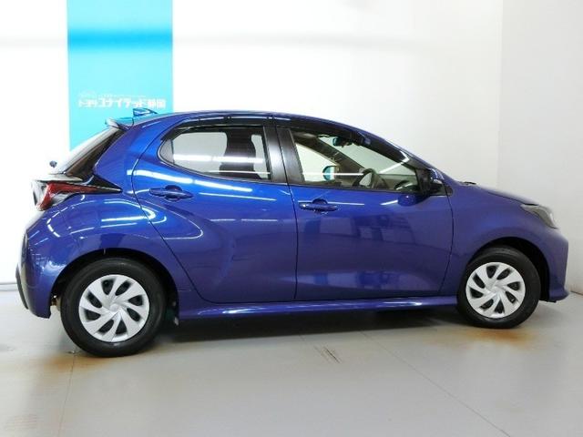 ヤリス G ワンオーナー 展示・試乗車 安全装備 衝突被害軽減システム 横滑り防止機能 ABS エアバッグ オートクルーズコントロール 盗難防止装置 バックカメラ ETC ドラレコ ミュージックプレイヤー接続可(3枚目)