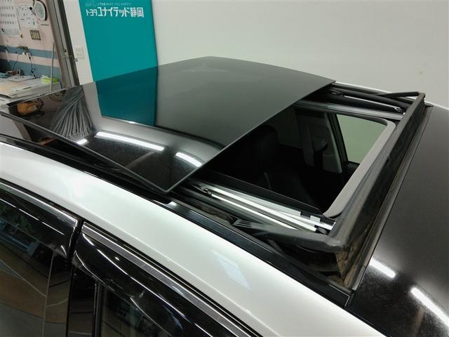 カムリ ＷＳレザーパッケージ　ハイブリッド　ワンオーナー　サンルーフ　革シート　電動シート　安全装備　衝突被害軽減システム　横滑り防止機能　ＡＢＳ　エアバッグ　オートクルーズコントロール　盗難防止装置　バックカメラ　ＥＴＣ　ＣＤ（6枚目）