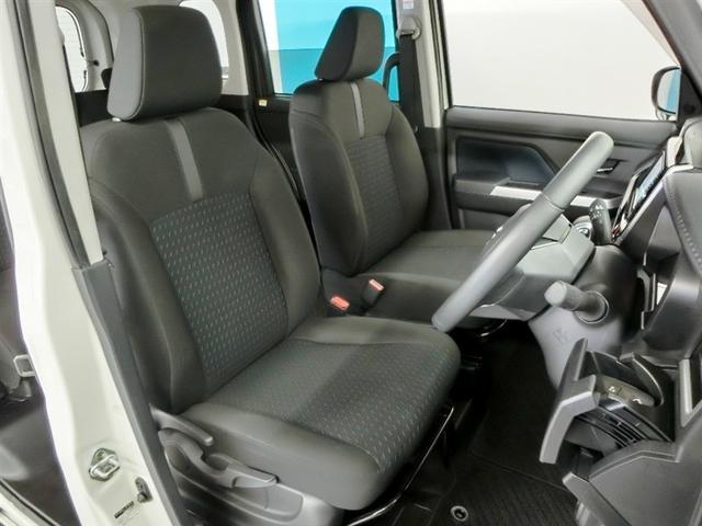 ルーミー カスタムＧ　ワンオーナー　衝突被害軽減システム　横滑り防止機能　ＡＢＳ　エアバッグ　オートクルーズコントロール　盗難防止装置　アイドリングストップ　バックカメラ　ＥＴＣ　ドラレコ　ミュージックプレイヤー接続可（11枚目）