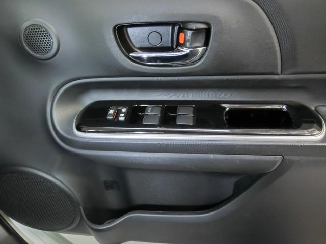 アクア Ｇ　ハイブリッド　衝突被害軽減システム　横滑り防止機能　ＡＢＳ　エアバッグ　オートクルーズコントロール　盗難防止装置　バックカメラ　ＥＴＣ　ミュージックプレイヤー接続可　ＣＤ　スマートキー　キーレス（30枚目）