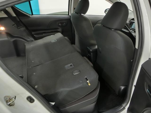 アクア Ｇ　ハイブリッド　衝突被害軽減システム　横滑り防止機能　ＡＢＳ　エアバッグ　オートクルーズコントロール　盗難防止装置　バックカメラ　ＥＴＣ　ミュージックプレイヤー接続可　ＣＤ　スマートキー　キーレス（36枚目）