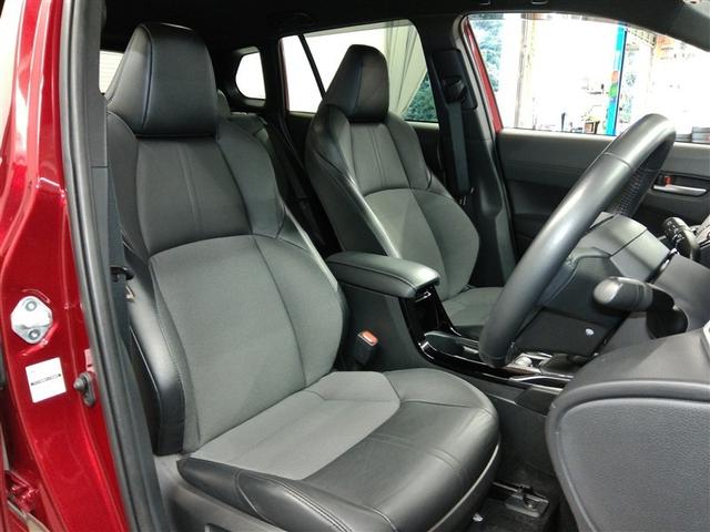 カローラクロス ハイブリッド　Ｚ　ハイブリッド　ワンオーナー　展示・試乗車　ハーフレザー　電動シート　安全装備　衝突被害軽減システム　横滑り防止機能　ＡＢＳ　エアバッグ　オートクルーズコントロール　盗難防止装置　ナビ　バックカメラ（6枚目）