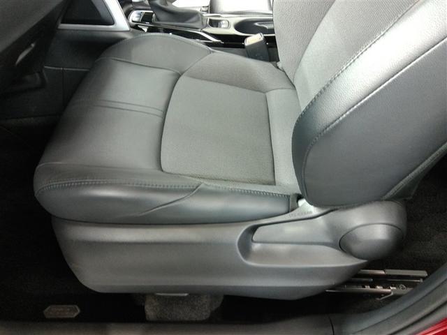 カローラクロス ハイブリッド　Ｚ　ハイブリッド　ワンオーナー　展示・試乗車　ハーフレザー　電動シート　安全装備　衝突被害軽減システム　横滑り防止機能　ＡＢＳ　エアバッグ　オートクルーズコントロール　盗難防止装置　ナビ　バックカメラ（14枚目）