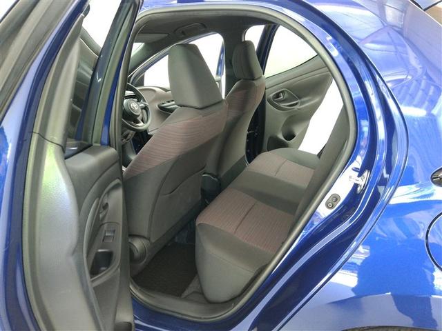 ヤリス Ｇ　ワンオーナー　展示・試乗車　安全装備　衝突被害軽減システム　横滑り防止機能　ＡＢＳ　エアバッグ　盗難防止装置　ナビ　バックカメラ　ＥＴＣ　ドラレコ　ミュージックプレイヤー接続可　スマートキー　キーレス（8枚目）