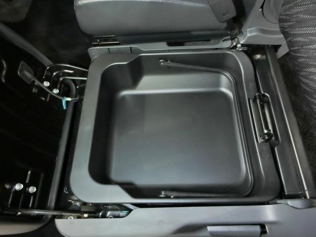 スペーシアカスタム ＸＳリミテッド　衝突被害軽減システム　横滑り防止機能　ＡＢＳ　エアバッグ　盗難防止装置　アイドリングストップ　ＣＤ　スマートキー　キーレス　フル装備　両側電動スライド　ＨＩＤヘッドライト　アルミホイール　オートマ（18枚目）