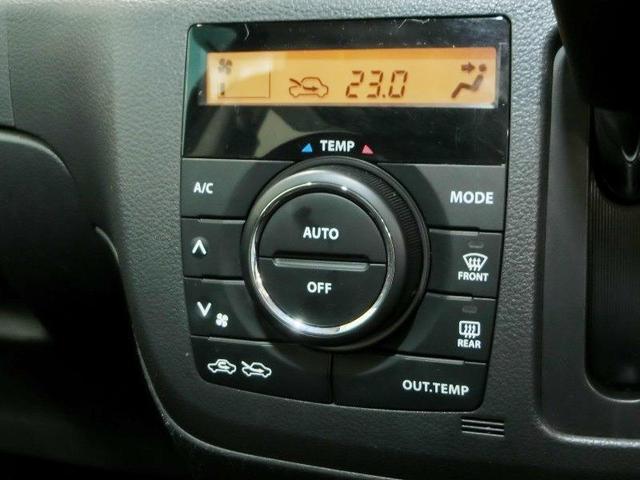 スペーシアカスタム ＸＳリミテッド　衝突被害軽減システム　横滑り防止機能　ＡＢＳ　エアバッグ　盗難防止装置　アイドリングストップ　ＣＤ　スマートキー　キーレス　フル装備　両側電動スライド　ＨＩＤヘッドライト　アルミホイール　オートマ（22枚目）