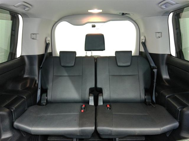 �R��ڃV�[�g���Ђ�т�Ƃ����X�y�[�X���m�ۂ��Ă��܂��B��l���ł̂��o�������΂�����ł��I