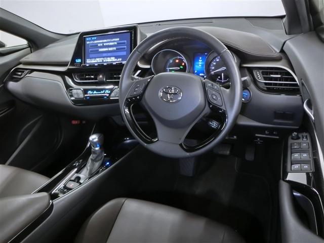 �X�^�C���b�V���ȃf�U�C���̃C���p�l�B�e����X�C�b�`�͎g���₷���ʒu�ɔz�u����Ă܂��B