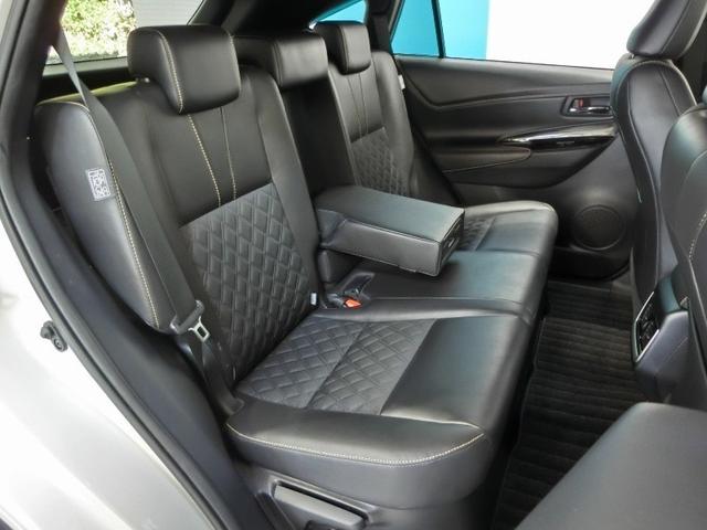 ハリアーハイブリッド プレミアム　ハイブリッド　ワンオーナー　４ＷＤ　電動シート　安全装備　衝突被害軽減システム　横滑り防止機能　ＡＢＳ　エアバッグ　オートクルーズコントロール　盗難防止装置　バックカメラ　ＥＴＣ　ドラレコ　ＣＤ（14枚目）